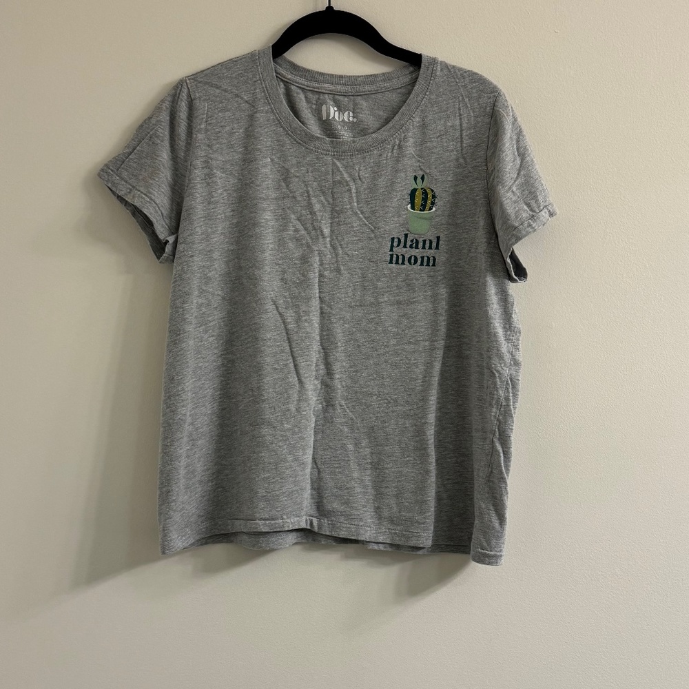 Light Gray Doe T-shirt